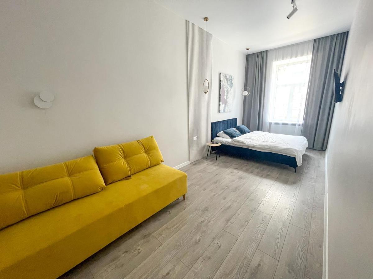 Апартаменти На Менцинського 6 Leópolis Exterior foto