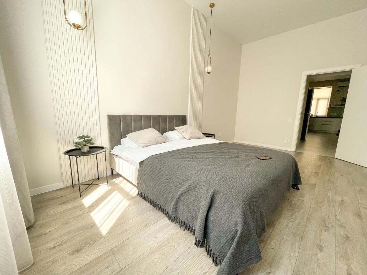 Апартаменти На Менцинського 6 Leópolis Exterior foto